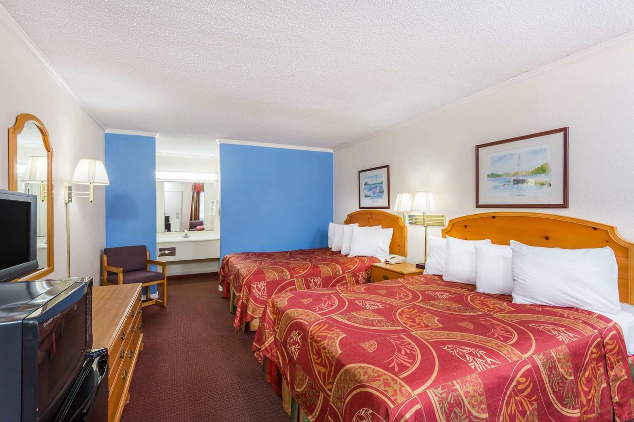 Days Inn By Wyndham Summerton Buitenkant foto