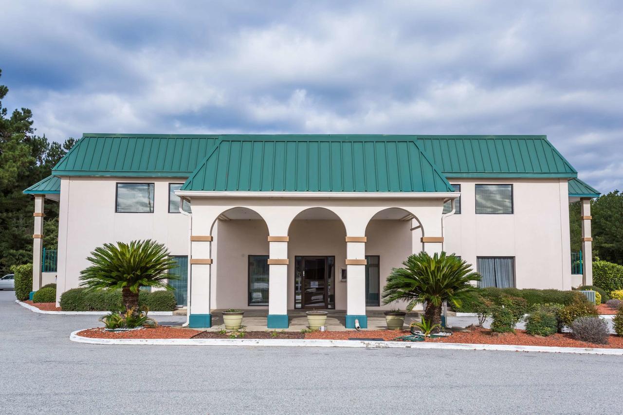 Days Inn By Wyndham Summerton Buitenkant foto