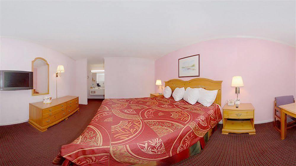 Days Inn By Wyndham Summerton Buitenkant foto
